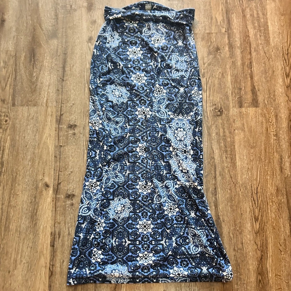 Ultra Flirt Navy and Light Blue Patterned Maxi Skirt